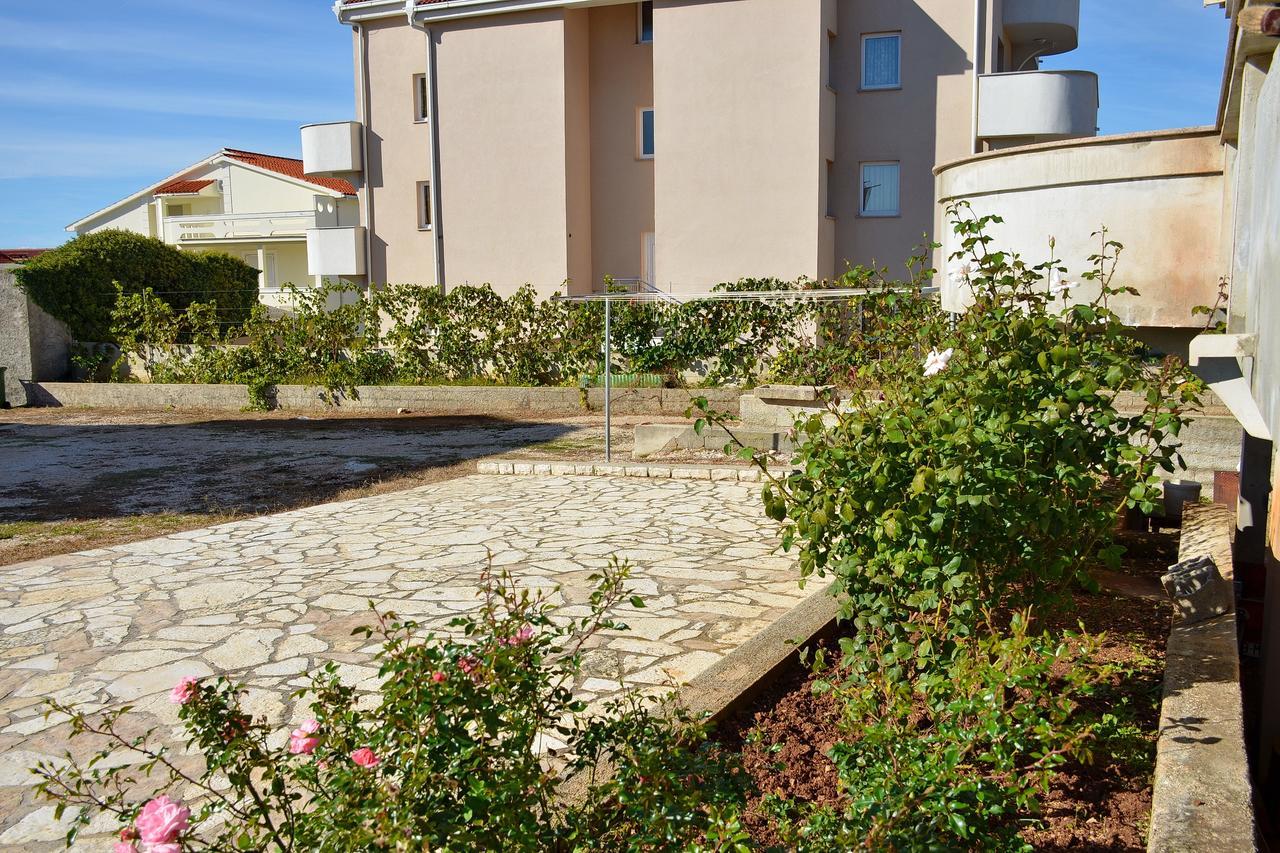 Apartments Summersong Novalja Luaran gambar